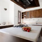 Villa Elicriso * オルビア